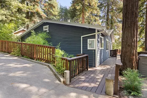 13992 Fern Rd, Guerneville, CA 95446