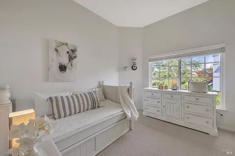 51 Mariners Cir, San Rafael, CA 94903 photo 21
