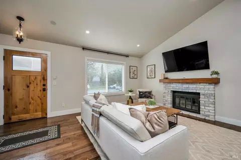 479 Shannon Way, Windsor, CA 95492