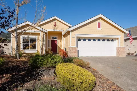 110 Plumeria Ct, Cloverdale, CA 95425