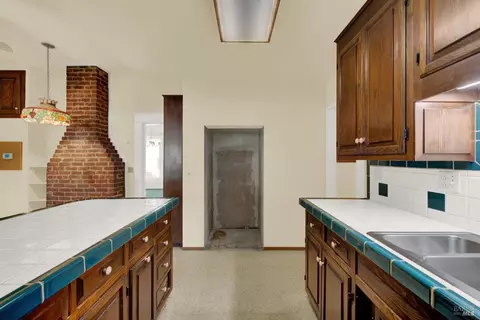 Kitchen - 218 Buck Ave, Vacaville, CA 95688 photo 5 of 14