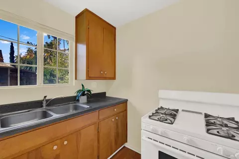 Kitchen - 218 Buck Ave, Vacaville, CA 95688 photo 14 of 14