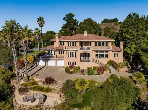 32 Eagle Rock Rd, Mill Valley, CA 94941
