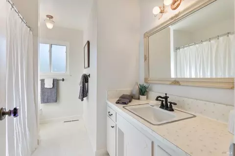 767 Heather Ln, Sonoma, CA 95476 photo 9
