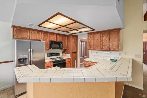668 Rambleton Dr, Vacaville, CA 95688 photo 16