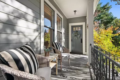 125 Sherman St, Healdsburg, CA 95448