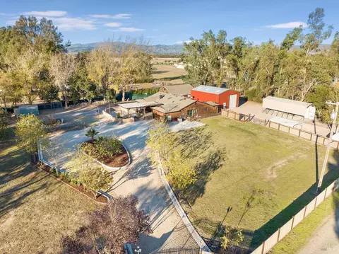 23210 Arnold Dr, Sonoma, CA 95476 photo 2
