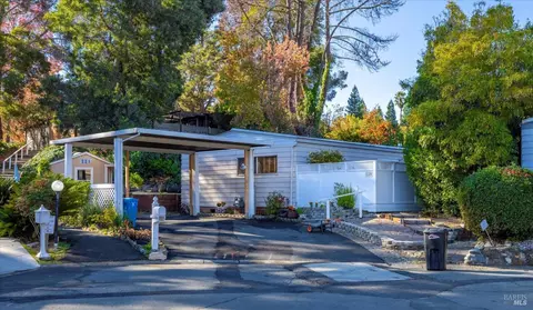 125 Phyllis Ct, Vallejo, CA 94590