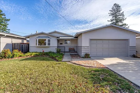 2614 Brown St, Napa, CA 94558
