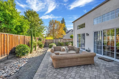 14 Easley Ct, Napa, CA 94558 photo 8