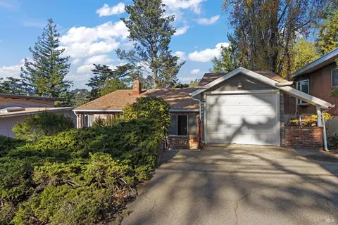 6774 Evergreen Ave, Oakland, CA 94611