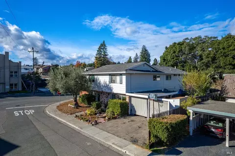 7640 Bately Ct, Sebastopol, CA 95472 photo 3