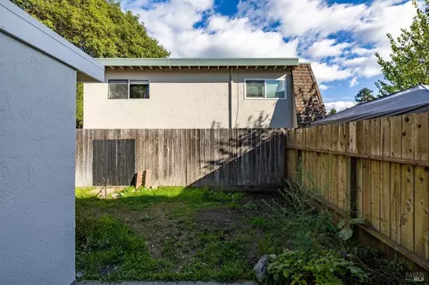 7640 Bately Ct, Sebastopol, CA 95472 photo 14