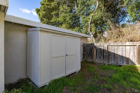 7640 Bately Ct, Sebastopol, CA 95472 photo 16