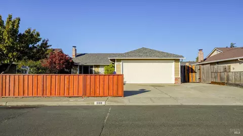988 Marigold Dr, Vallejo, CA 94589