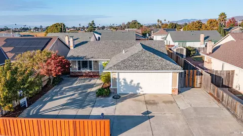 988 Marigold Dr, Vallejo, CA 94589 photo 2