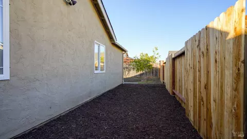 988 Marigold Dr, Vallejo, CA 94589 photo 31