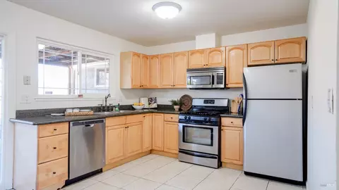 988 Marigold Dr, Vallejo, CA 94589 photo 14