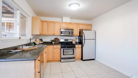 988 Marigold Dr, Vallejo, CA 94589 photo 15