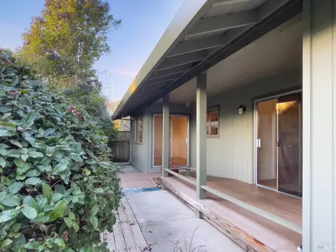 109 Vineyard Cir, Sonoma, CA 95476 photo 22
