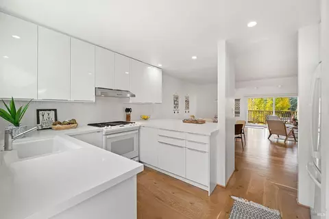 42 Marin Ave, Sausalito, CA 94965 photo 9