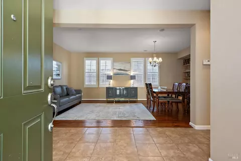 8456 Bennington Ct, Vallejo, CA 94591 photo 3