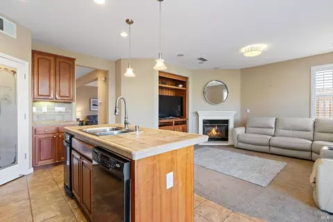 8456 Bennington Ct, Vallejo, CA 94591 photo 15