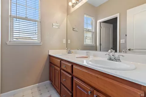 8456 Bennington Ct, Vallejo, CA 94591 photo 29