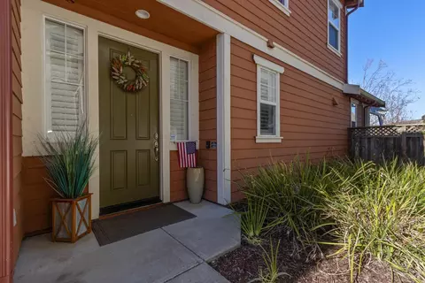 8456 Bennington Ct, Vallejo, CA 94591 photo 2
