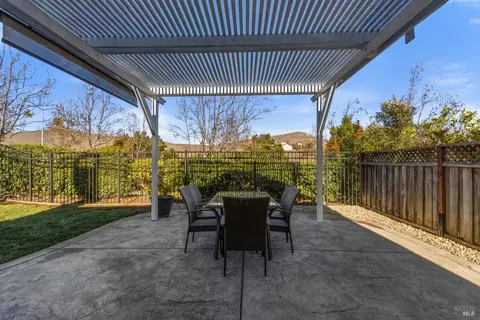 8456 Bennington Ct, Vallejo, CA 94591 photo 35