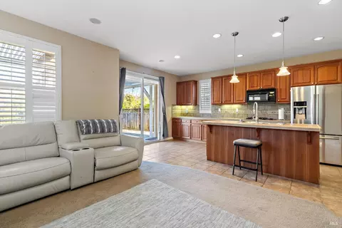 8456 Bennington Ct, Vallejo, CA 94591 photo 10