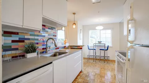 381 Lighthouse Dr, Vallejo, CA 94590
