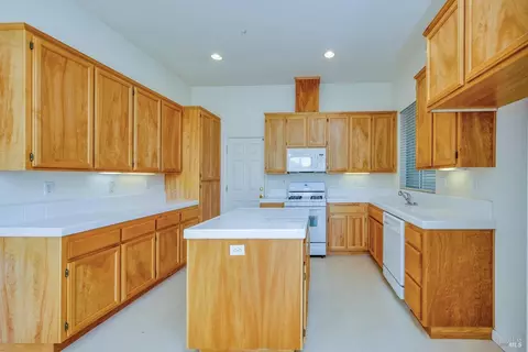 455 Gamay Dr, Cloverdale, CA 95425 photo 6