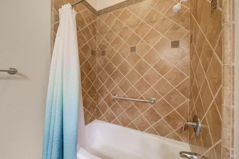 1108 Waltz Ct, Vallejo, CA 94591 photo 21