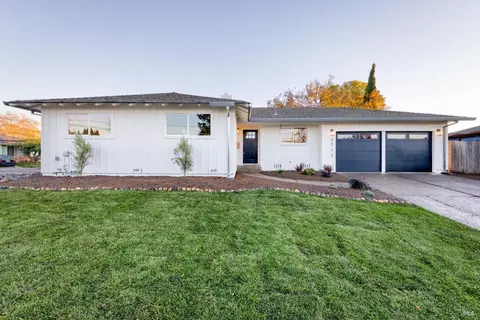 3712 Douglas Dr, Santa Rosa, CA 95405