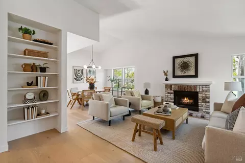 21 Hyannis Cv, San Rafael, CA 94901