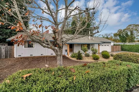 8511 Cypress Ave, Cotati, CA 94931
