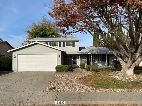 160 Carmel Ct, Vacaville, CA 95688