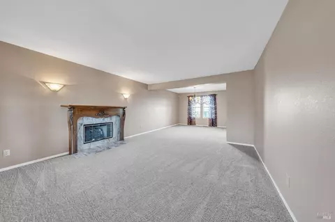 Living - 101 Michele Ct, Vallejo, CA 94591 photo 1 of 6