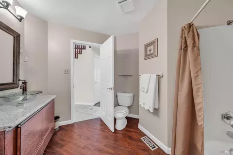 Bath - 101 Michele Ct, Vallejo, CA 94591 photo 1 of 7