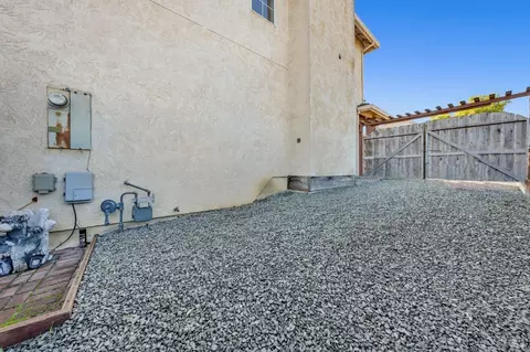 Exterior - 101 Michele Ct, Vallejo, CA 94591 photo 14 of 16