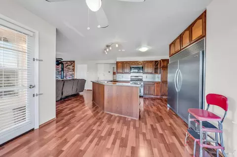 Kitchen - 101 Michele Ct, Vallejo, CA 94591 photo 3 of 3