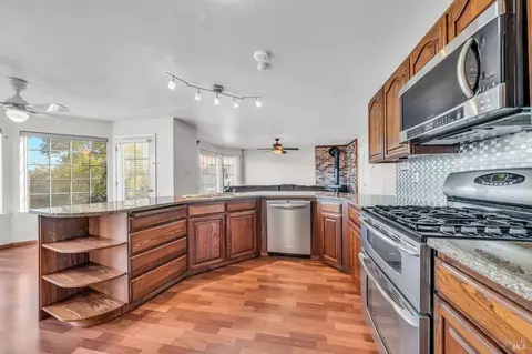 Kitchen - 101 Michele Ct, Vallejo, CA 94591 photo 1 of 3