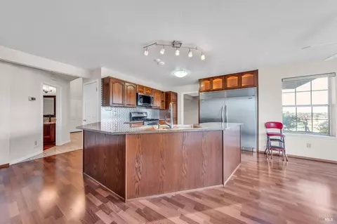 Kitchen - 101 Michele Ct, Vallejo, CA 94591 photo 2 of 3