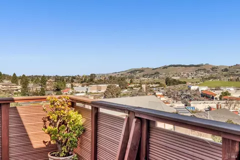 Exterior - 101 Michele Ct, Vallejo, CA 94591 photo 5 of 16