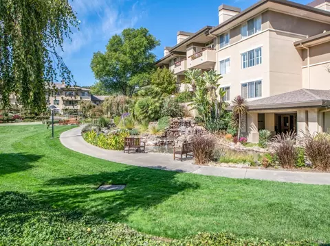 600 Deer Valley Rd #3A, San Rafael, CA 94903