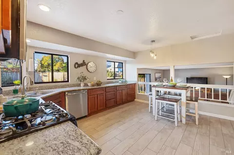 9447 Jessica Dr, Windsor, CA 95492 photo 18