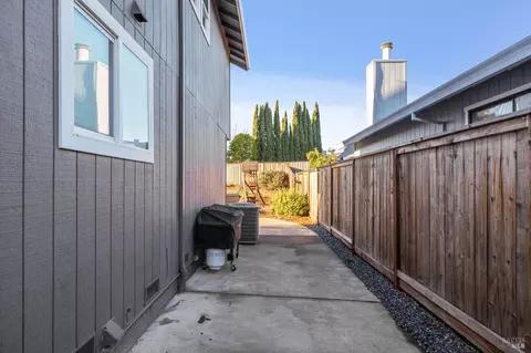 9447 Jessica Dr, Windsor, CA 95492 photo 52