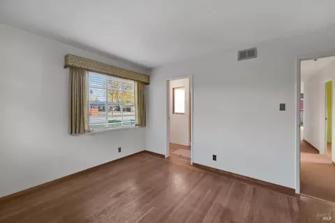 1431 Buchanan St, Novato, CA 94947 photo 5