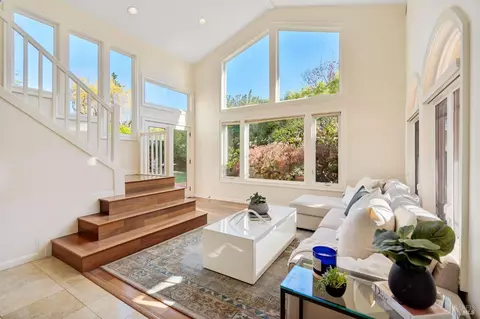 22 Somerset Ln, Mill Valley, CA 94941